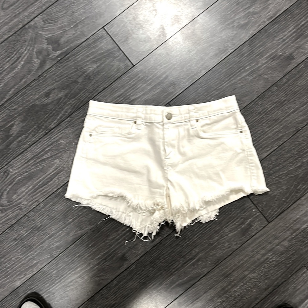Blank nyc white denim shorts 28